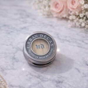 Urban Decay Single Eyeshadow – Shimmer Neutral Shade